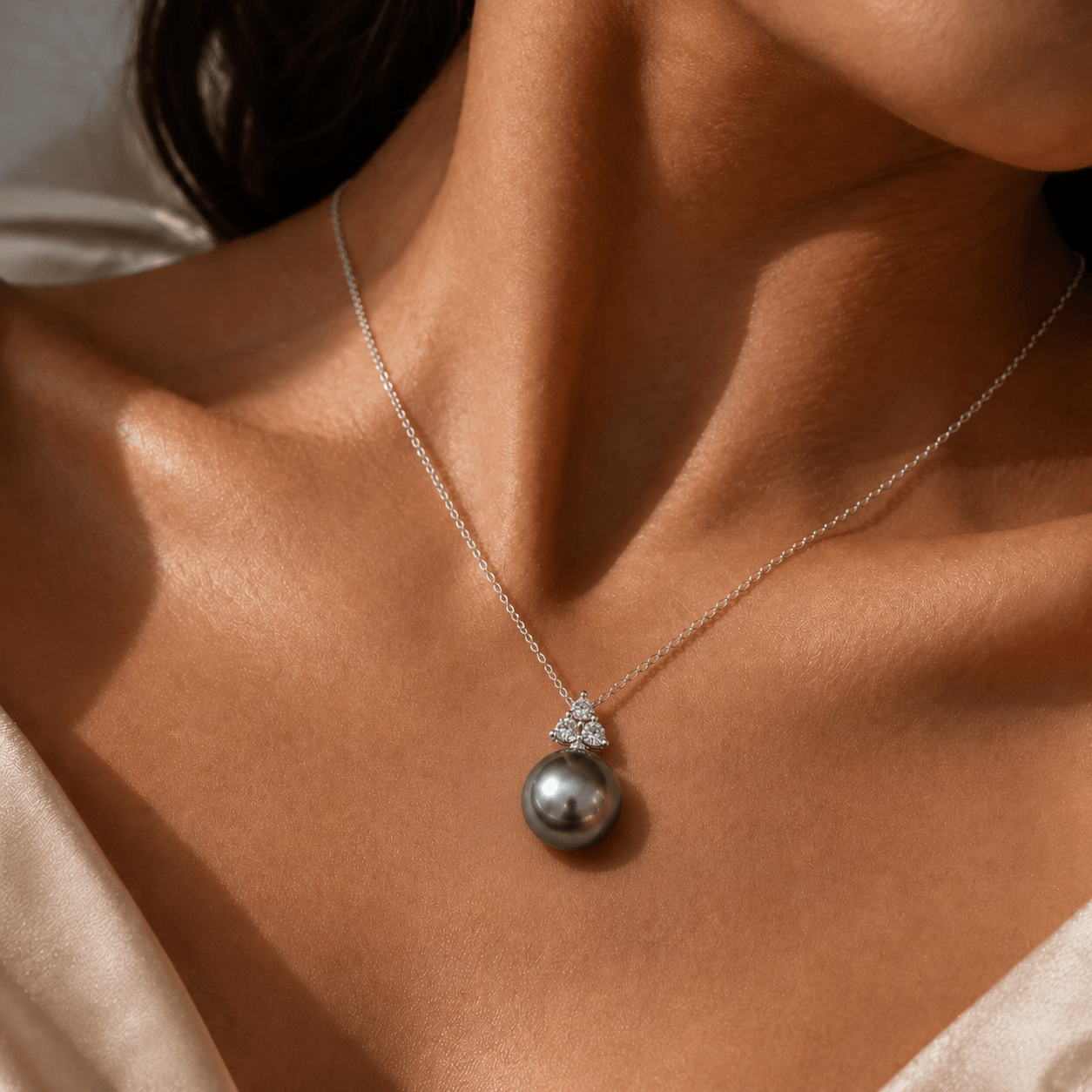 Multicolor Tahitian Pearl Pendant Necklace - Image 2