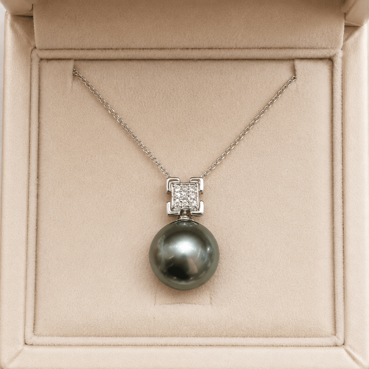 Round Tahitian pearl solitaire pendant necklace in 18K white gold | Ideal Pearl Co.